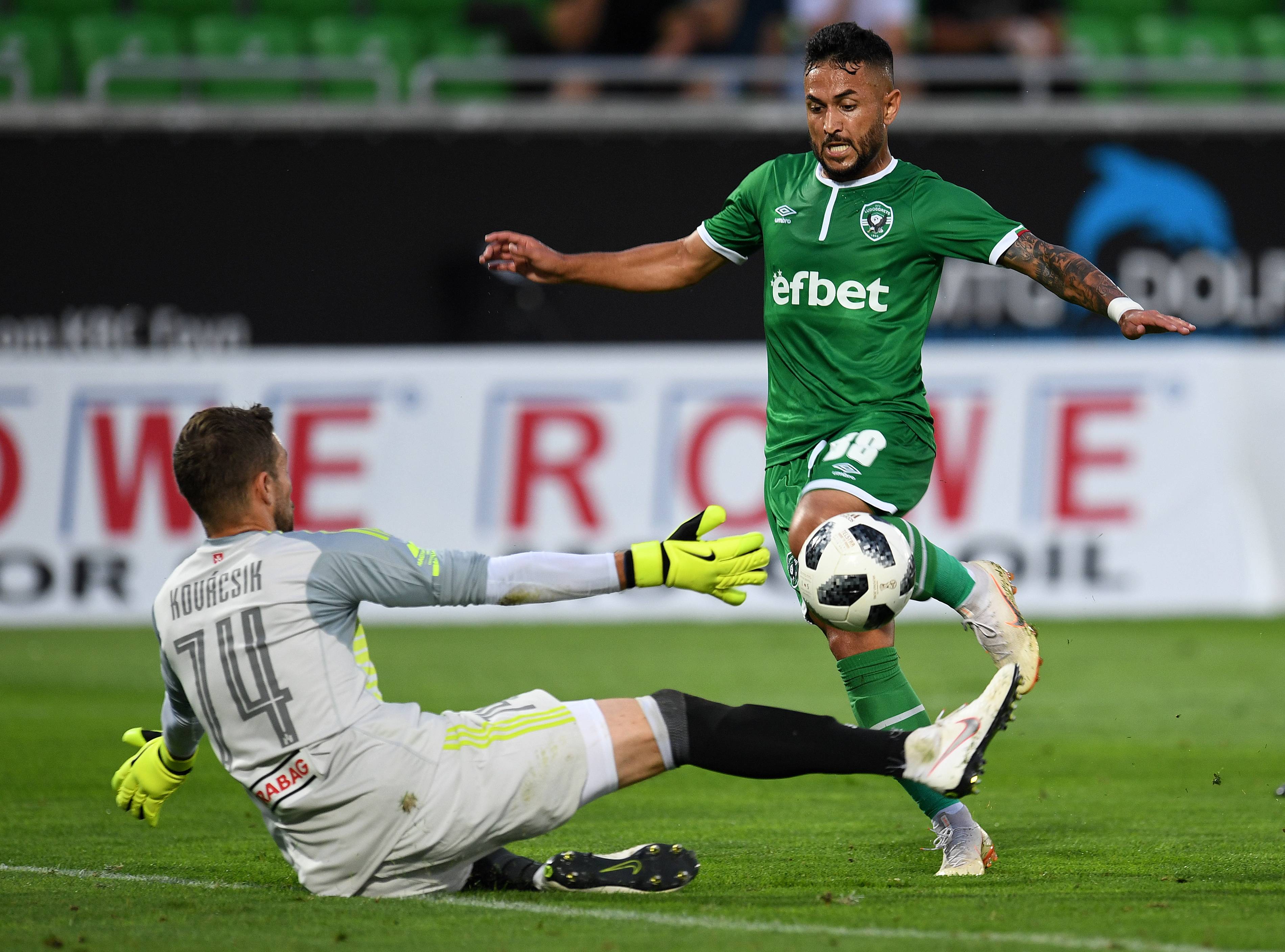 体育娱乐,官方网站-尤文图斯中场太弱